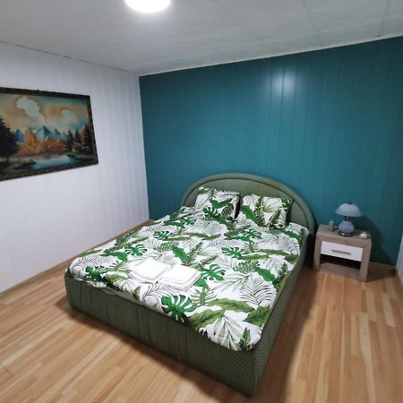 Noah Apartment Uricani  ภายนอก รูปภาพ